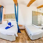 View 4*