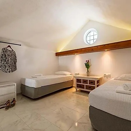 View Hotel 4*